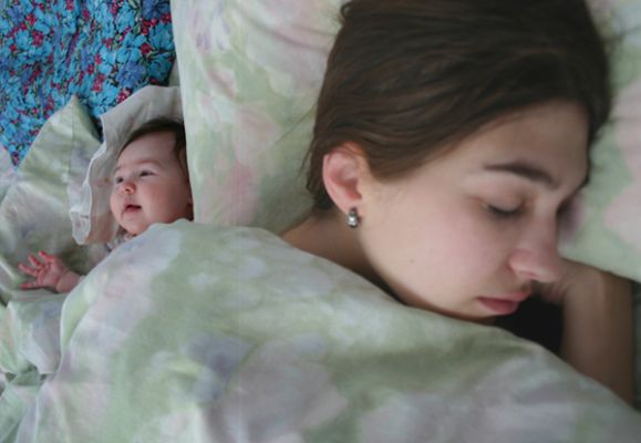 Т спящую мать. Узбекская дочка. Узбеки спят с дочерьми.